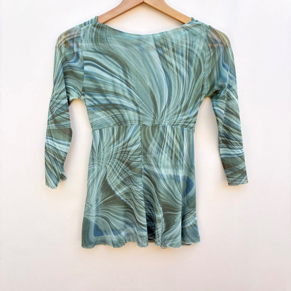 Sweet Pea Going Out Top Womens Small Green Abstract Mesh Twist Front 3/4 Sleeve - Picture 2 of 6